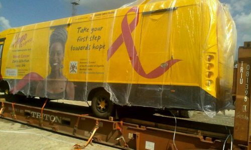 Cancer Mobile Van arriving in Malaba